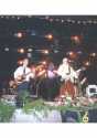 Conny, der selbsternannte 1. Rocker aus Cuxhaven, der nach eigenen Angaben den sch�chternen George (gemeint ist tats�chlich Harrison) in Hamburg gest�tzt hat. Hier mit Heinz auf dem Betriebsfest der Stadt Cuxhaven. 

Foto Cux66